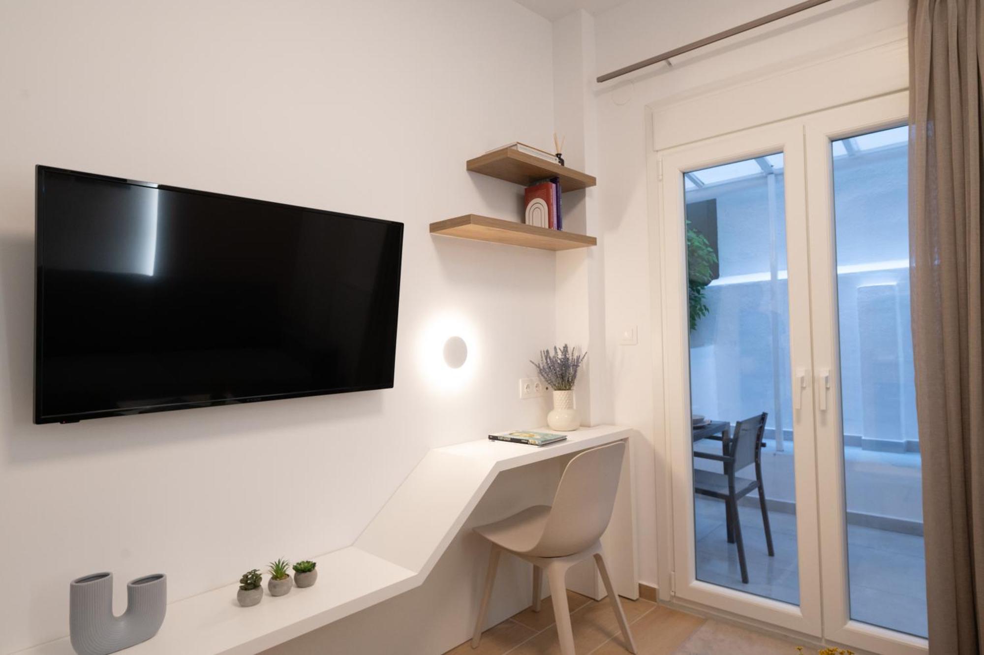 Appartamento Honey Oak & Cream Patio By Nest Salonicco Esterno foto
